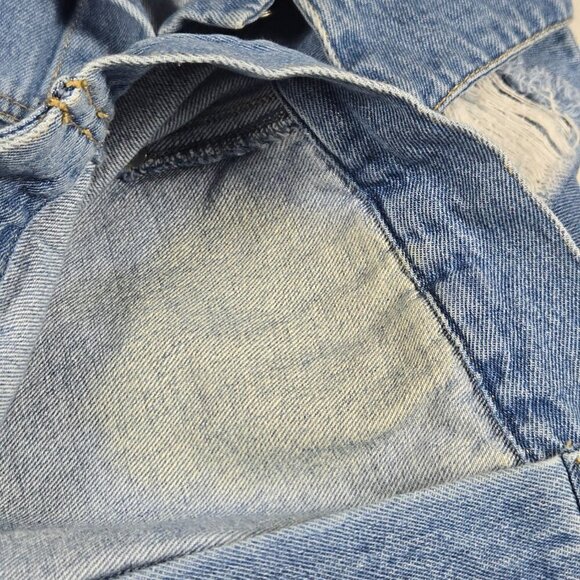 Love Tree Distressed Blue Denim Jacket Women’s Size L Ripped Casual Button-Up - Picture 16 of 16
